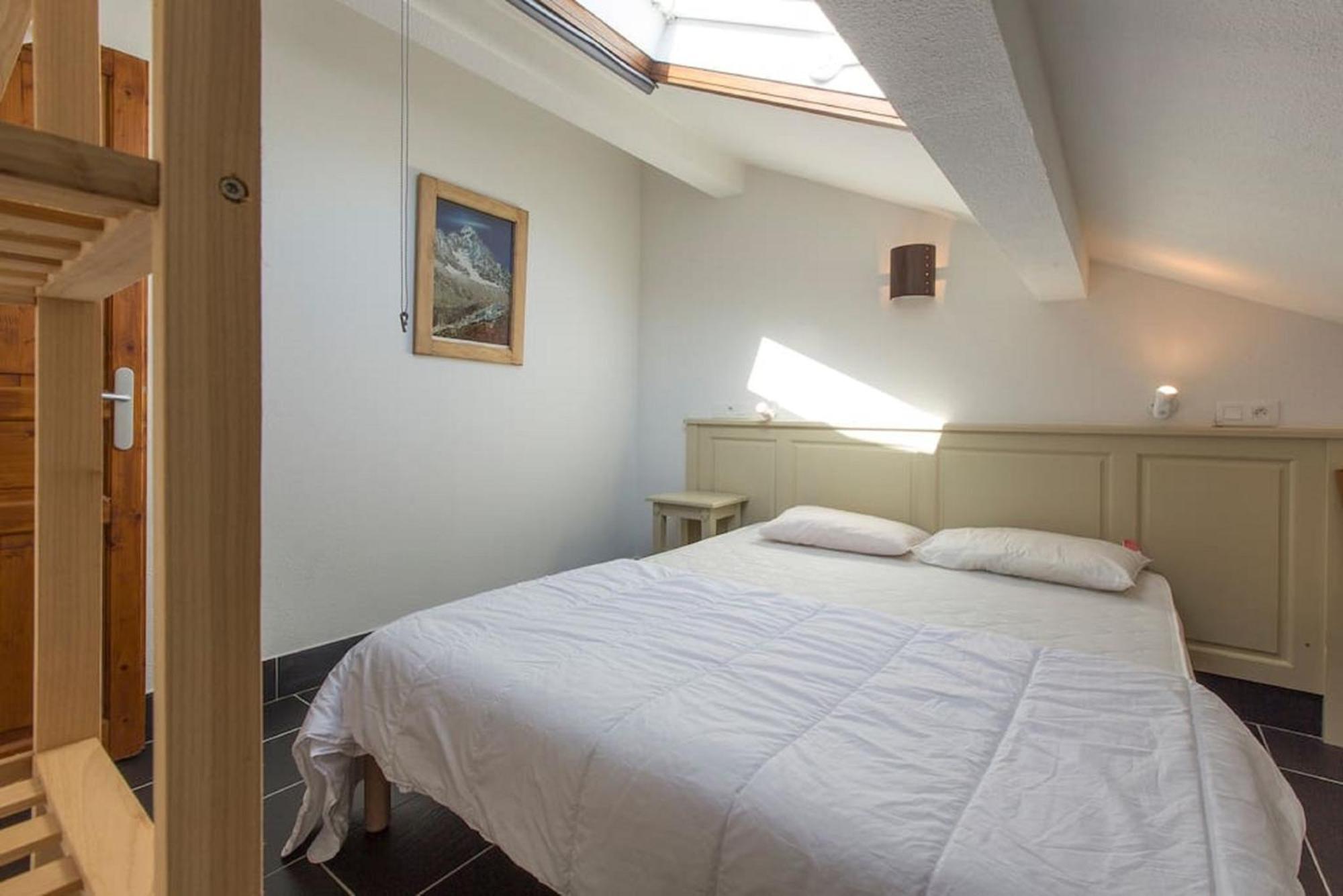 Les Aiguilles De Warens Aparthotel Combloux Exterior photo