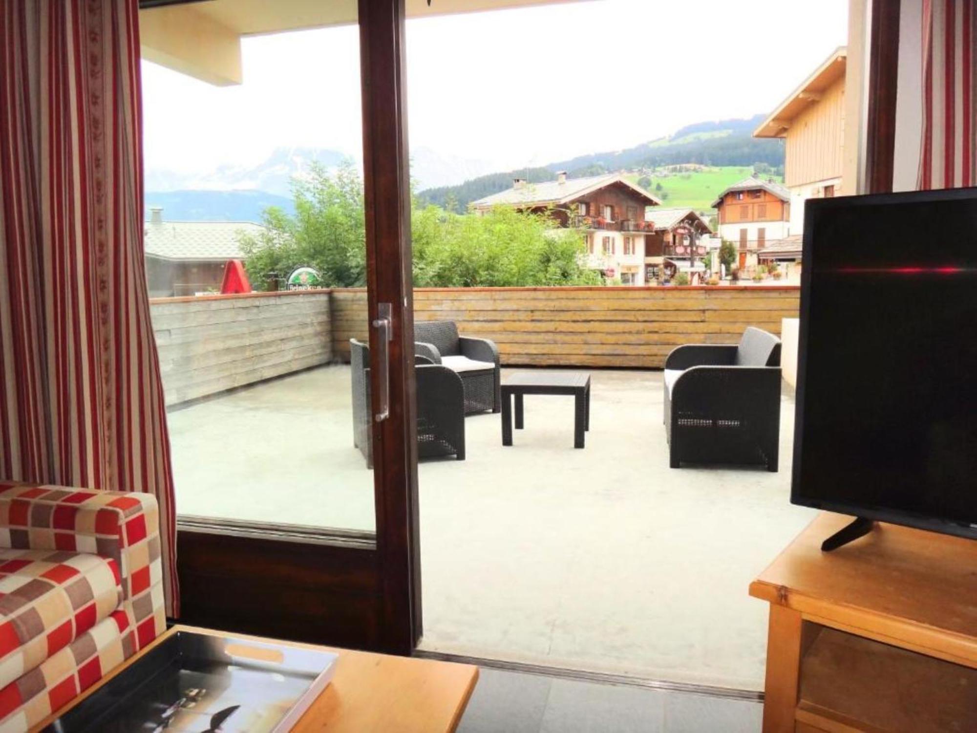 Les Aiguilles De Warens Aparthotel Combloux Exterior photo